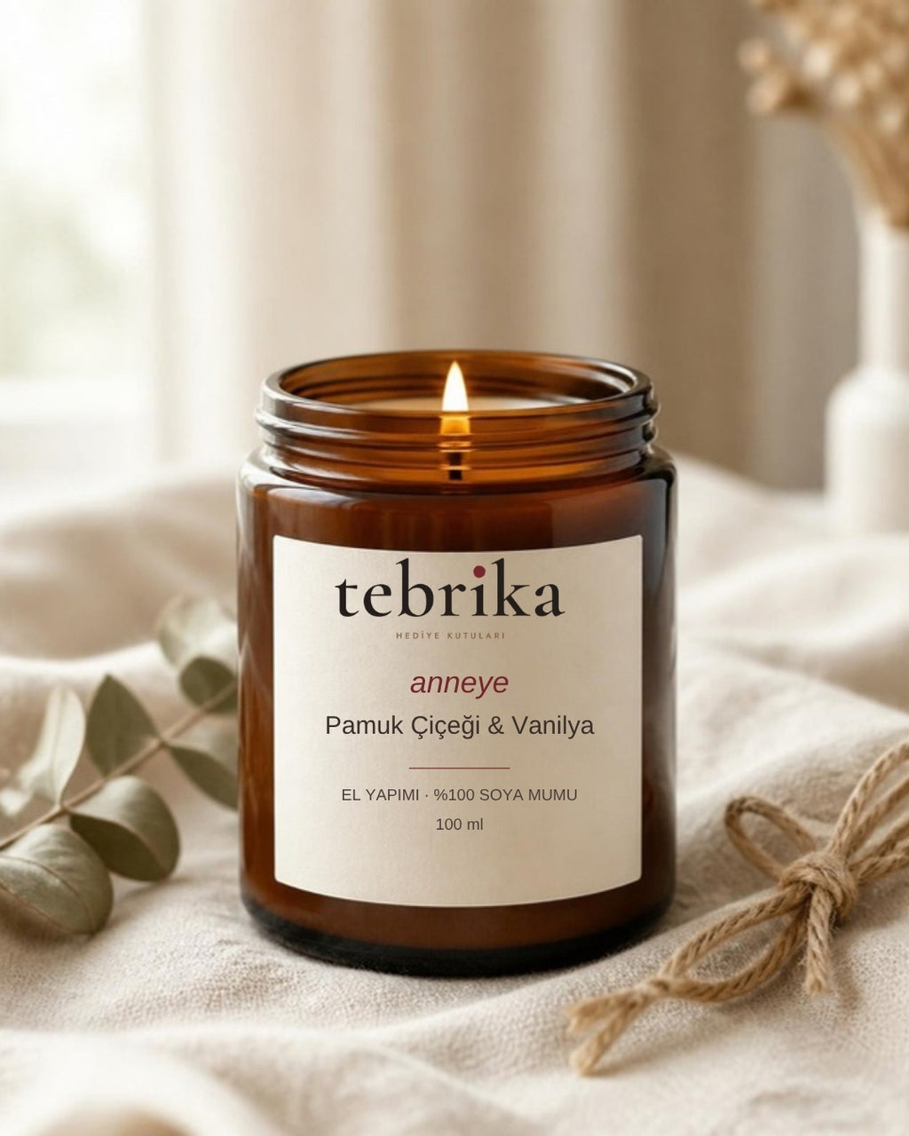 Anneye Tebrika etiketli amber kavanoz soya mumu, 100 ml
